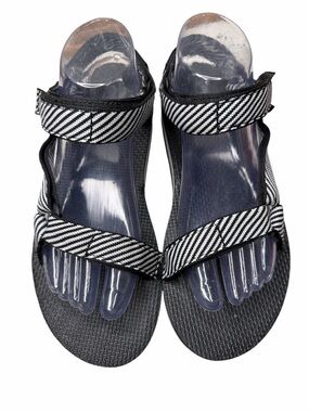 Teva Black and White Striped Adjustable Strap Sandals size 9 EUC